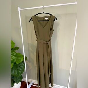 Calvin Klein Olive Green Belted Sleeveless V Neck Jumpsuit Size 8